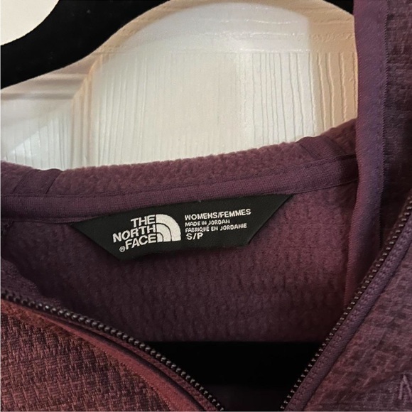 The North Face zip up hiking jacket - Picture 4 of 4